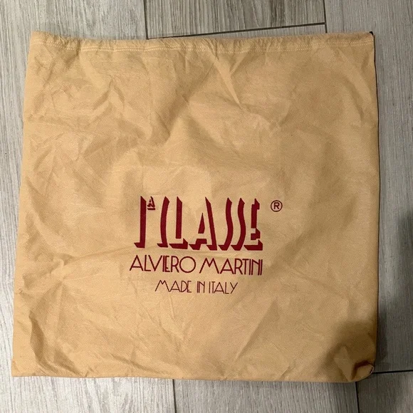 Alviero Martini Prima Classe Clear map tote - Picture 4 of 10
